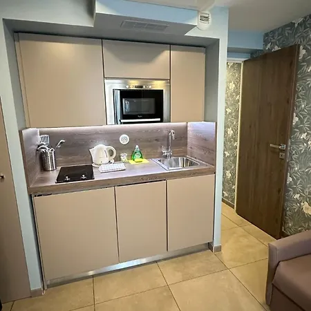 Inter-résidences Auprés Multirésidence De L'elysée Aparthotel 4*