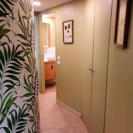 Inter-residences Aupres Multiresidence De L'elysee Aparthotel Parijs