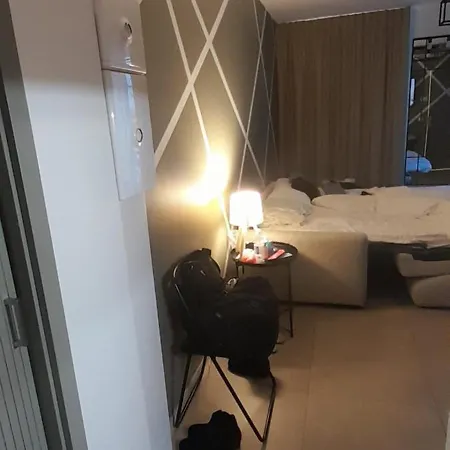 Inter-résidences Auprés Multirésidence De L'elysée Paris