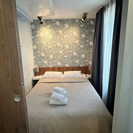 Inter-residences Aupres Multiresidence De L'elysee